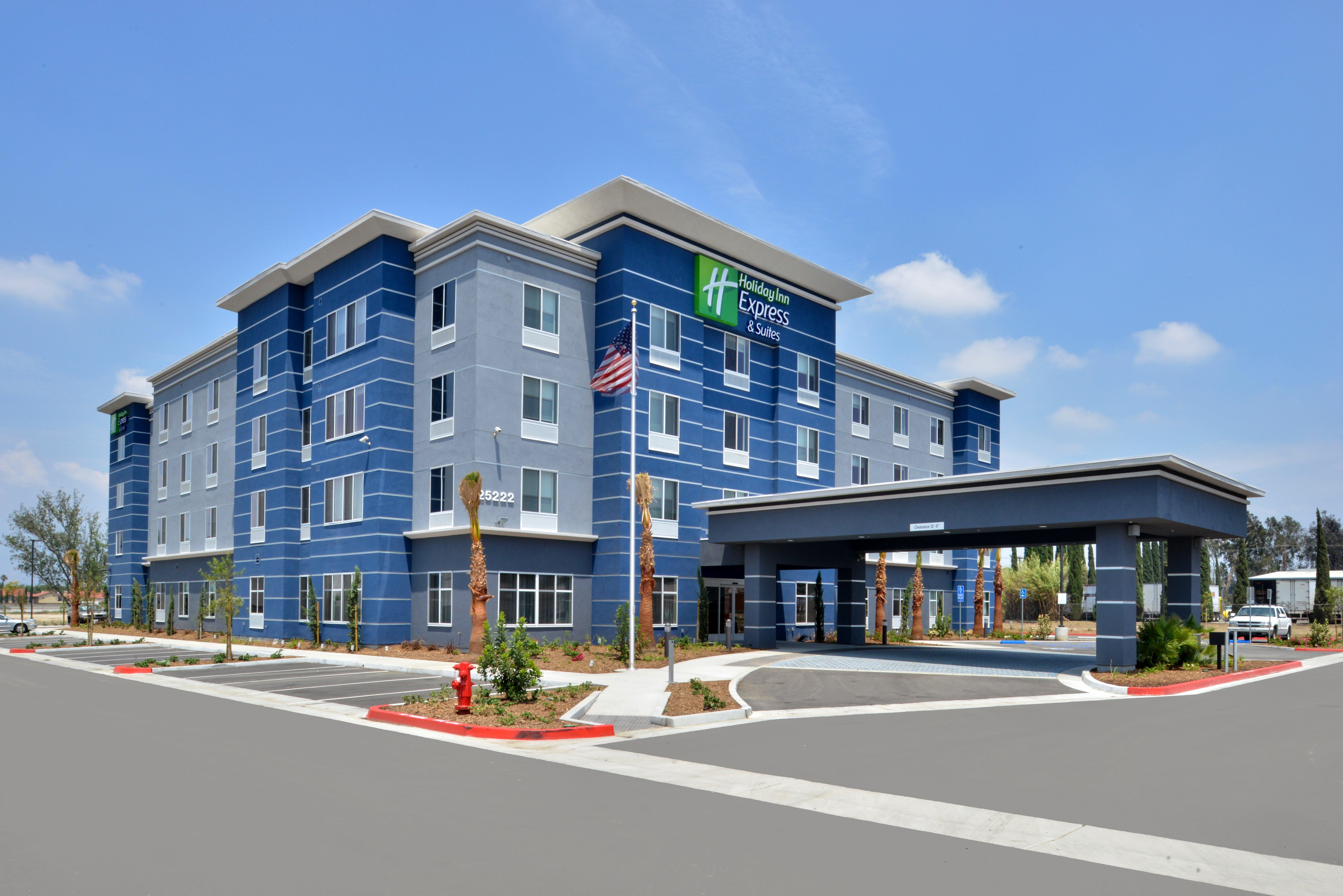 Holiday Inn Express Hotels & Suites Loma Linda By Ihg Екстериор снимка